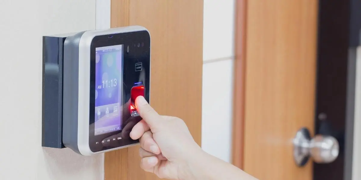 Lector biométrico de huella dactilar para control de accesos